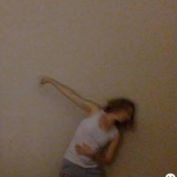 Meet your Posher, Jenn - Picture 1 of 1